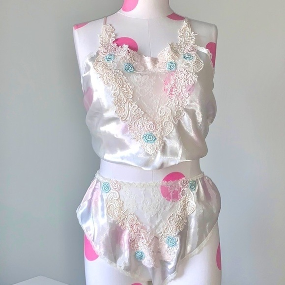 Vintage Victoria’s Secret Satin Rosette Cami Set